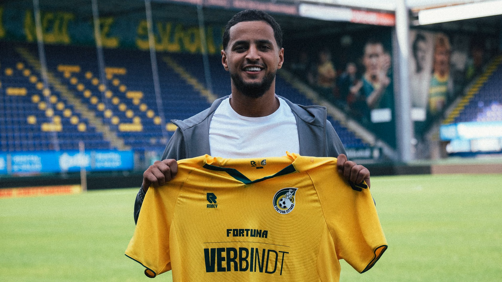 开云首页体验-官方：23岁中场伊哈塔伦加盟福图纳锡塔德，出自埃因霍温青训